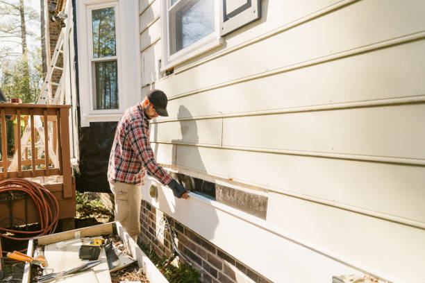Trusted Storm Damage Siding Repair service in Chagrin Falls, OH - Creative Siding